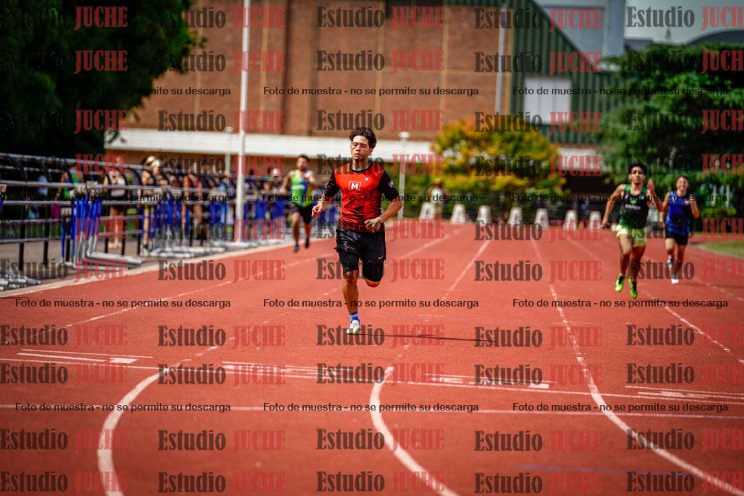 Fotos de los 400 m llanos de varones