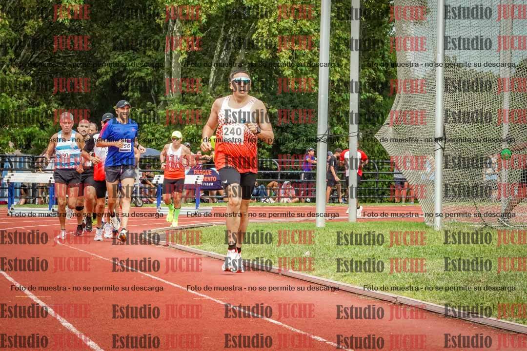 Fotos de los 3000 m llanos de varones