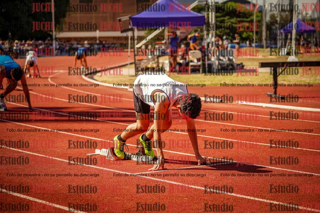 Fotos de los 400 m llanos de varones