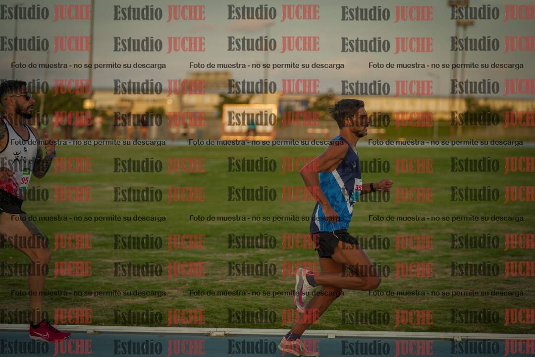 Fotos de los 3000 m llanos de varones