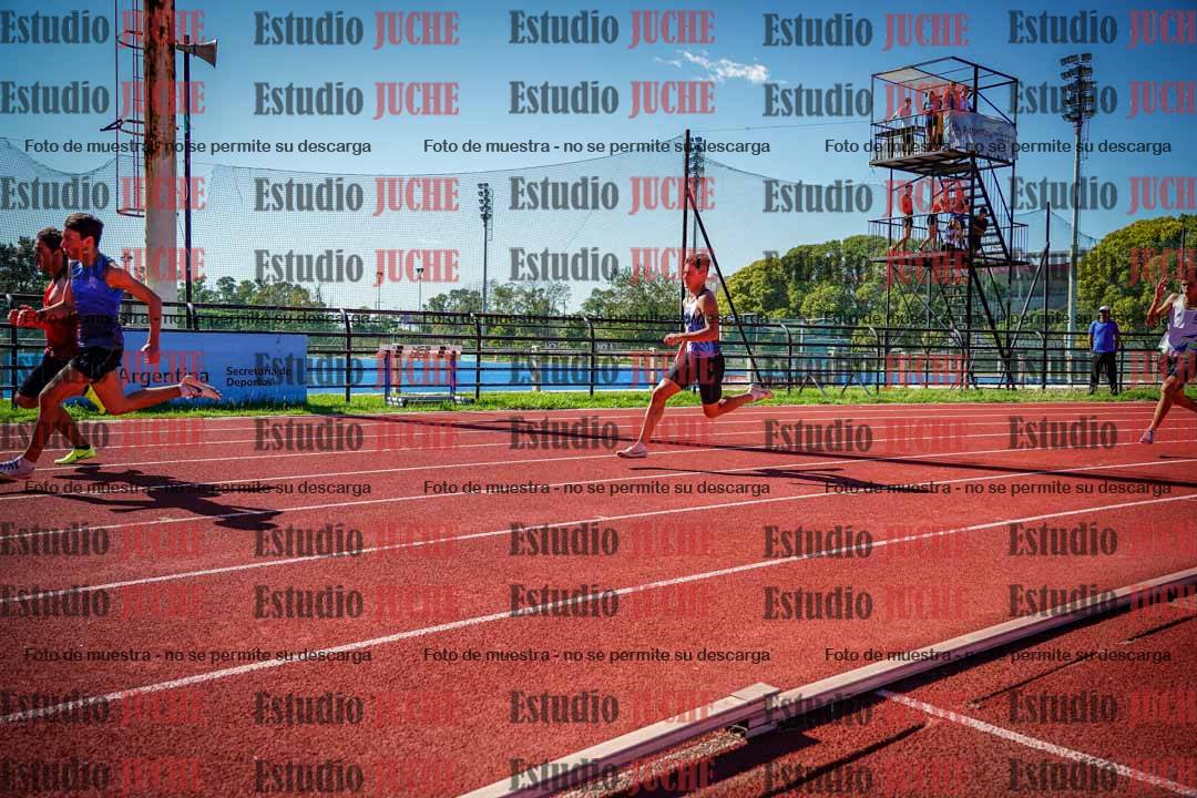 Fotos de los 200 m llanos de varones
