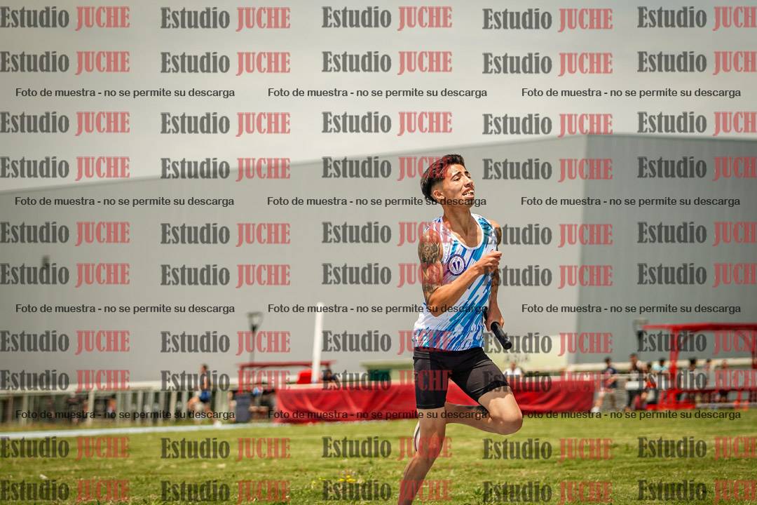 Fotos durante el transcurso de los relevos 20' para running teams - serie 2