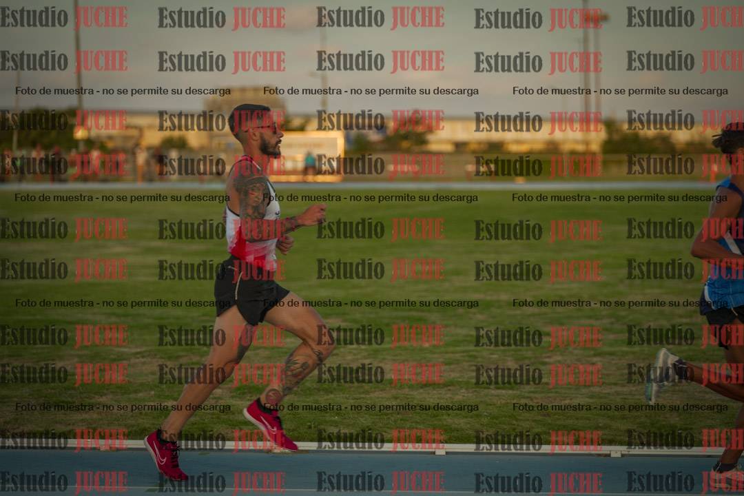 Fotos de los 3000 m llanos de varones