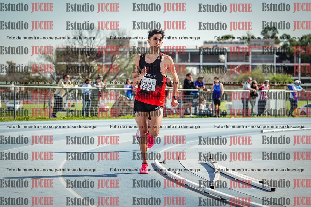 Fotos de los 3000 m llanos de varones