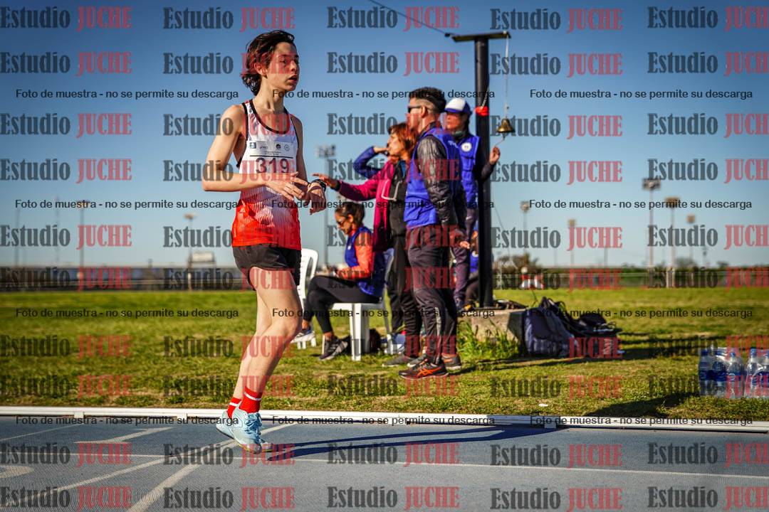 Fotos de los 2000 m llanos de varones
