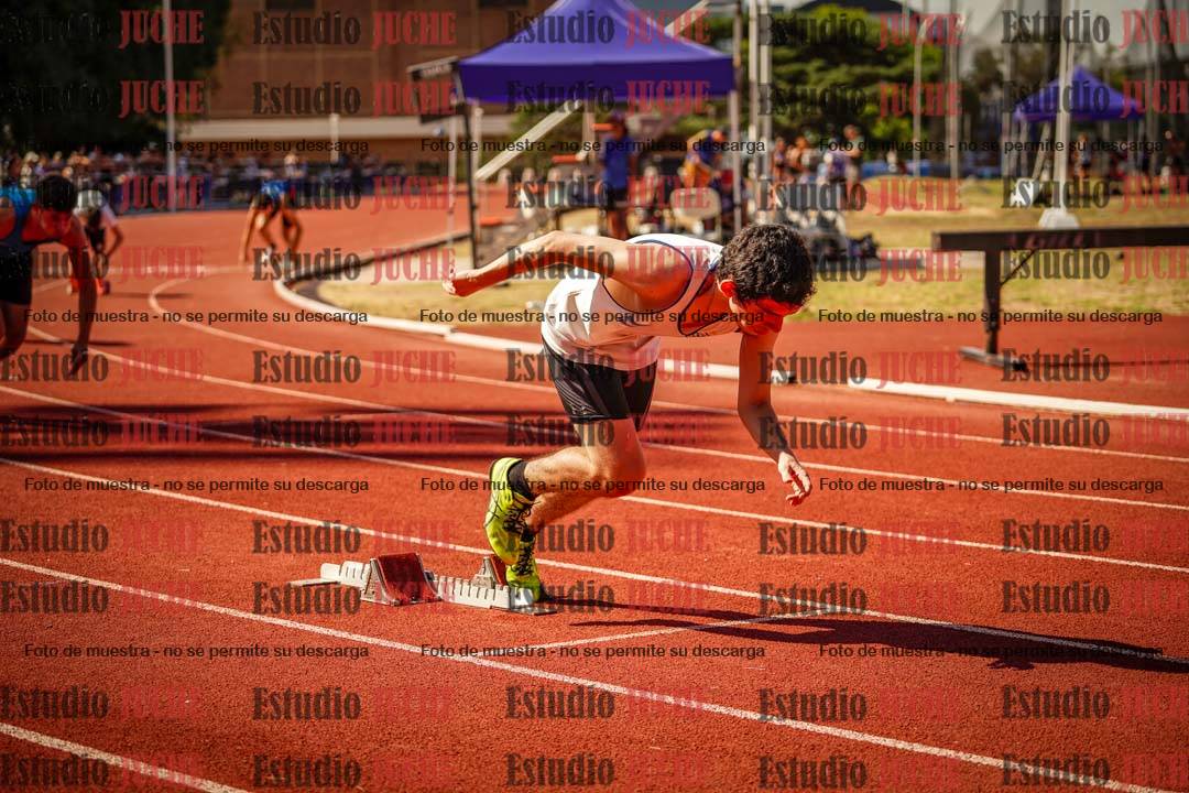 Fotos de los 400 m llanos de varones