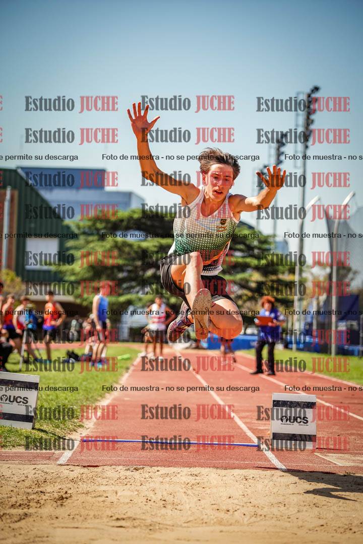 Fotos del salto en largo de varones - (incluye octatlón)