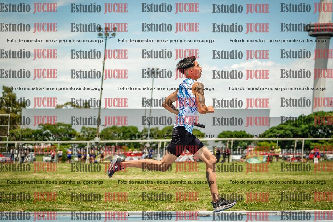 Fotos durante el transcurso de los relevos 20' para running teams - serie 2