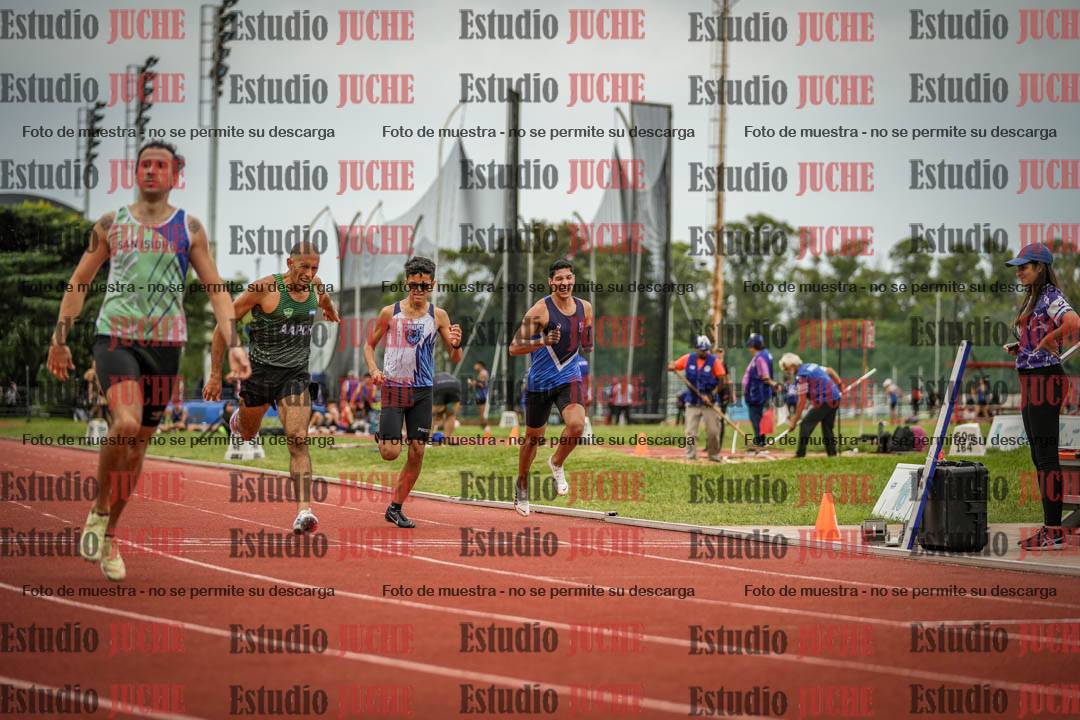 Fotos de los 400 m llanos de varones