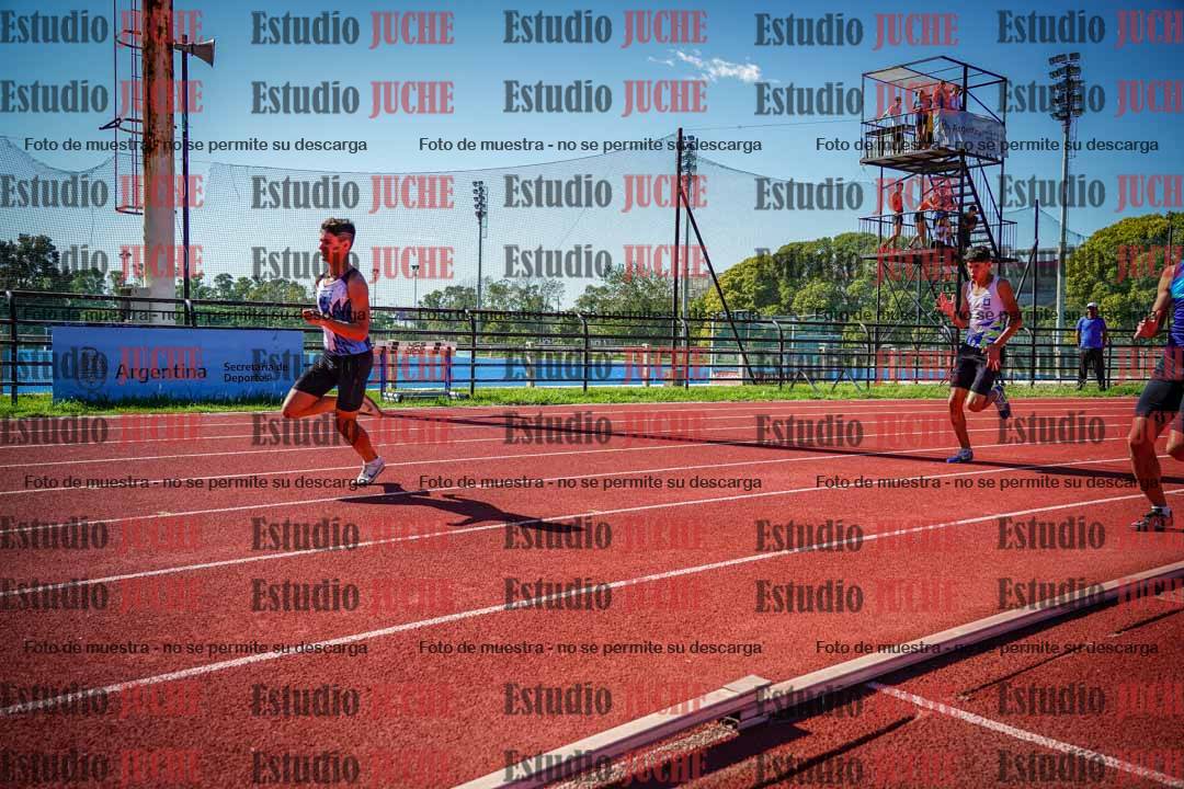 Fotos de los 200 m llanos de varones