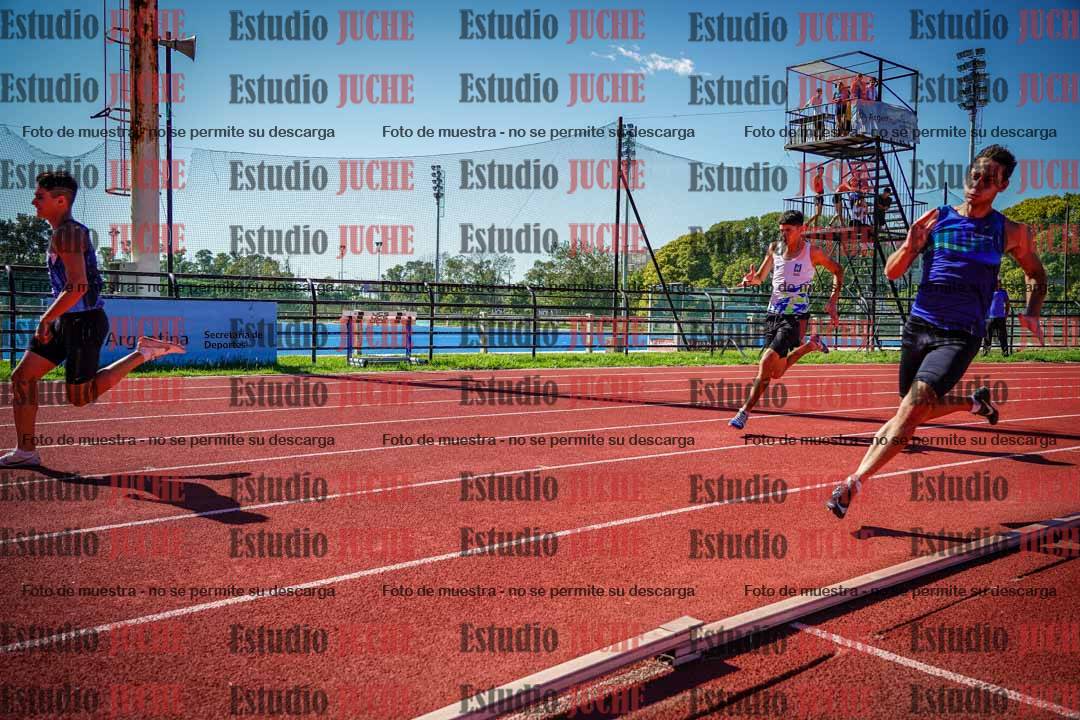 Fotos de los 200 m llanos de varones