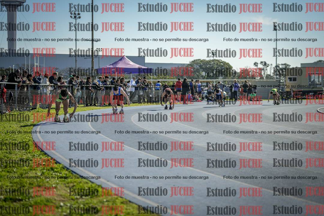 Fotos de los 400 m llanos de varones
