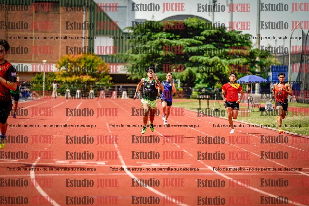 Fotos de los 400 m llanos de varones