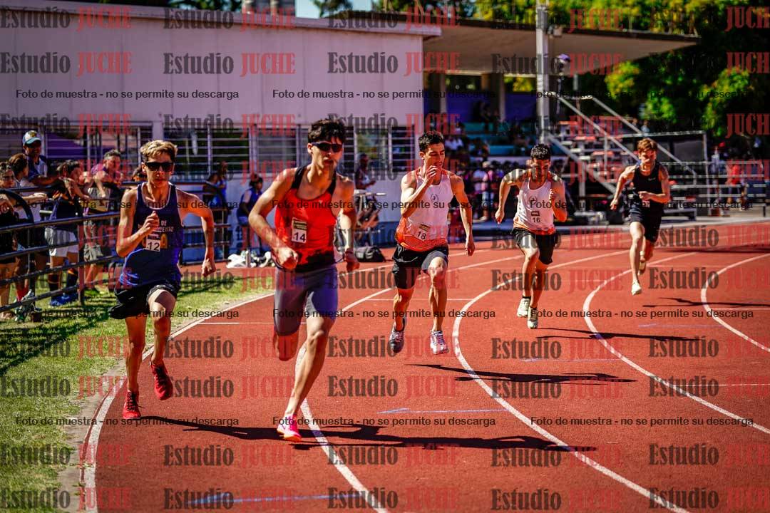 Fotos de los 800 m llanos de varones