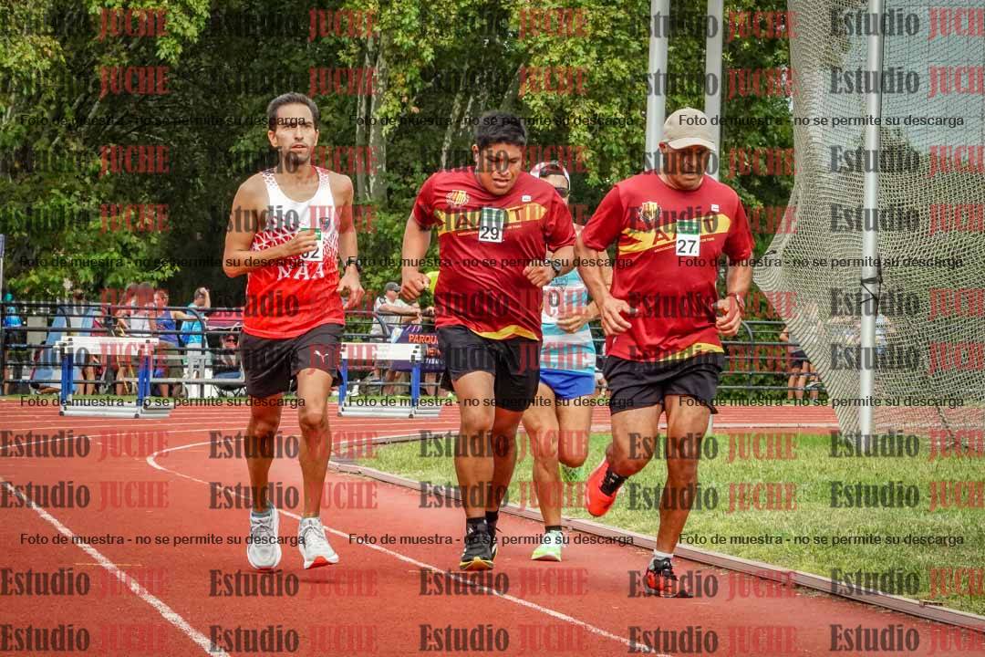 Fotos de los 3000 m llanos de varones