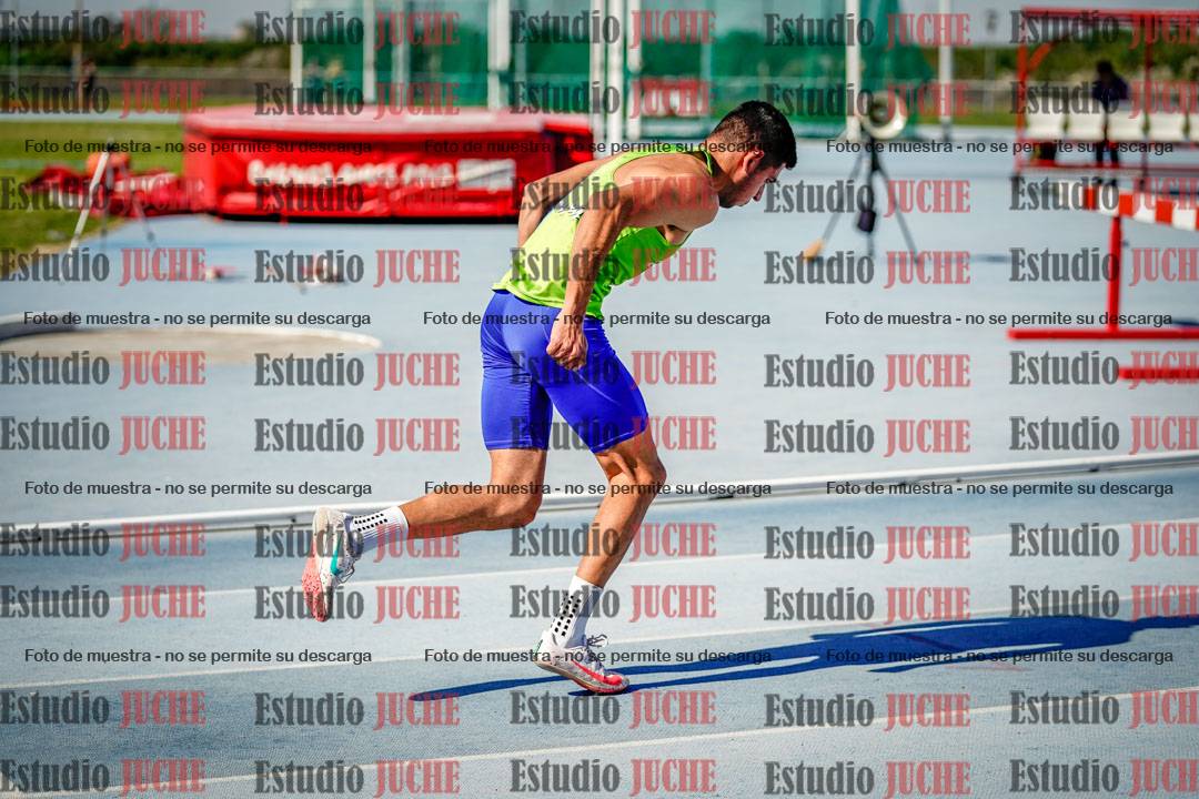 Fotos de los 400 m llanos de varones
