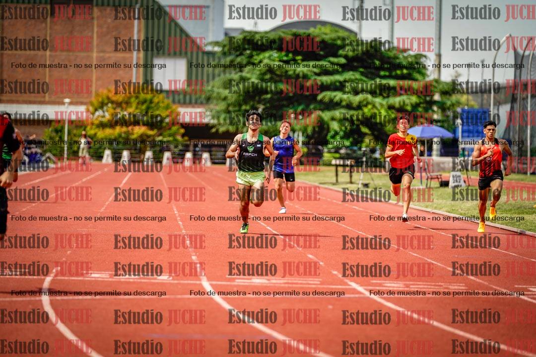 Fotos de los 400 m llanos de varones