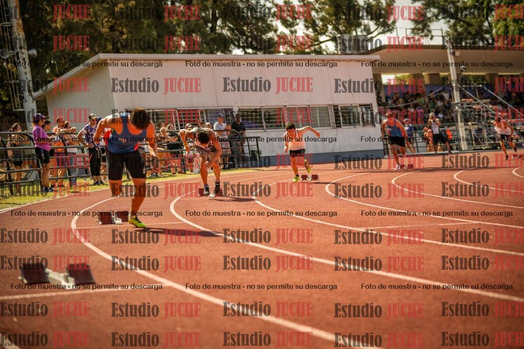 Fotos de los 400 m llanos de varones