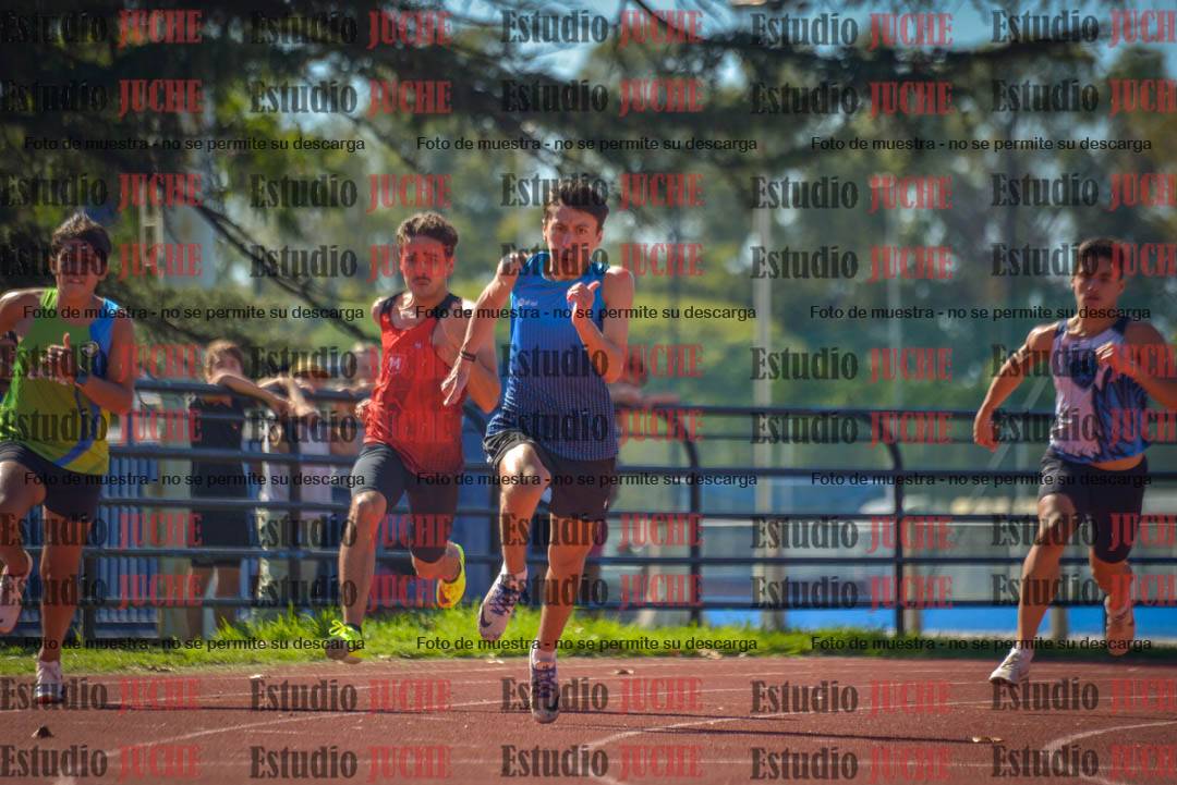 Fotos de los 200 m llanos de varones