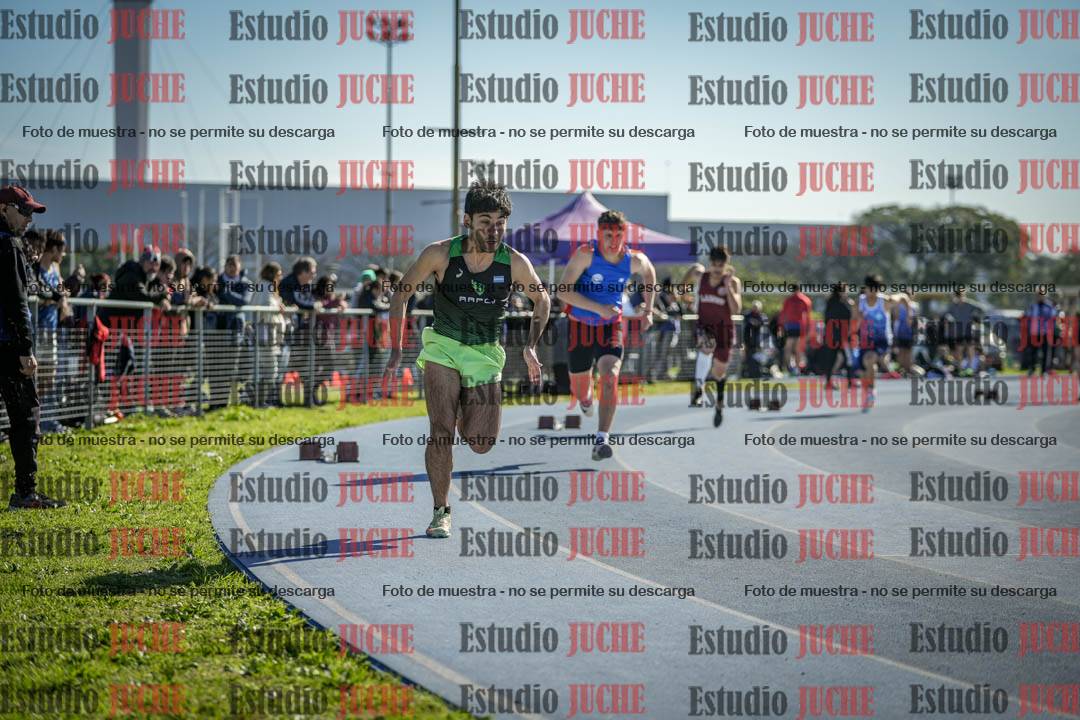 Fotos de los 400 m llanos de varones