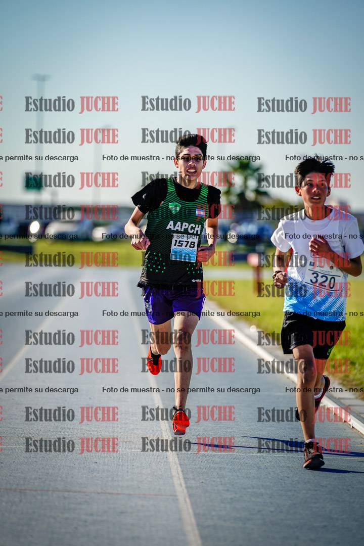 Fotos de los 2000 m llanos de varones