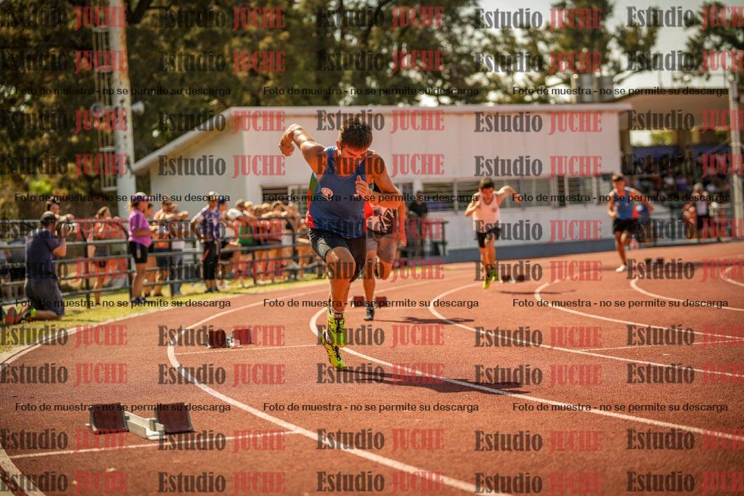 Fotos de los 400 m llanos de varones