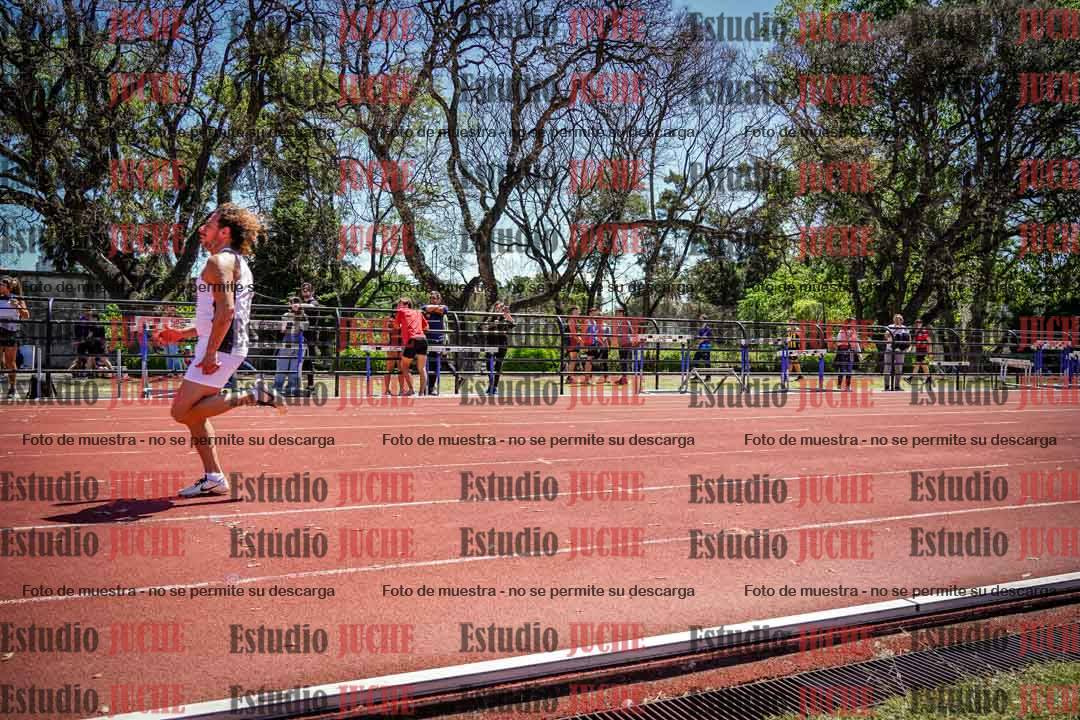 Fotos de los 100 m llanos de varones