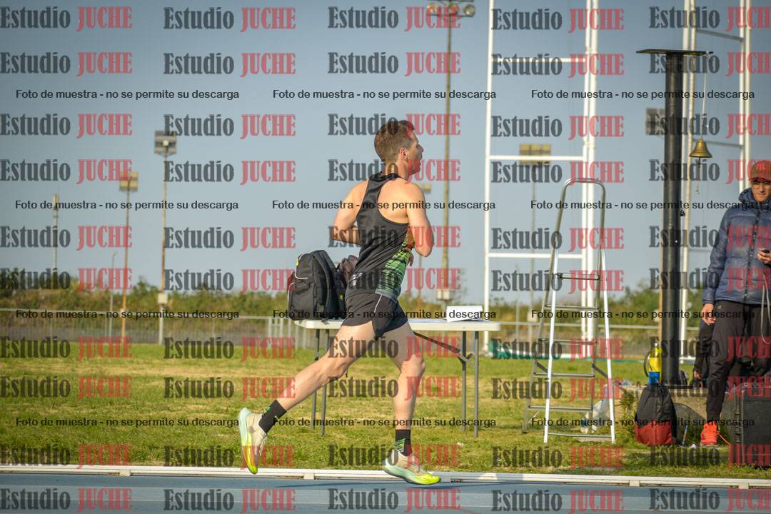 Fotos de los 3000 m llanos de varones