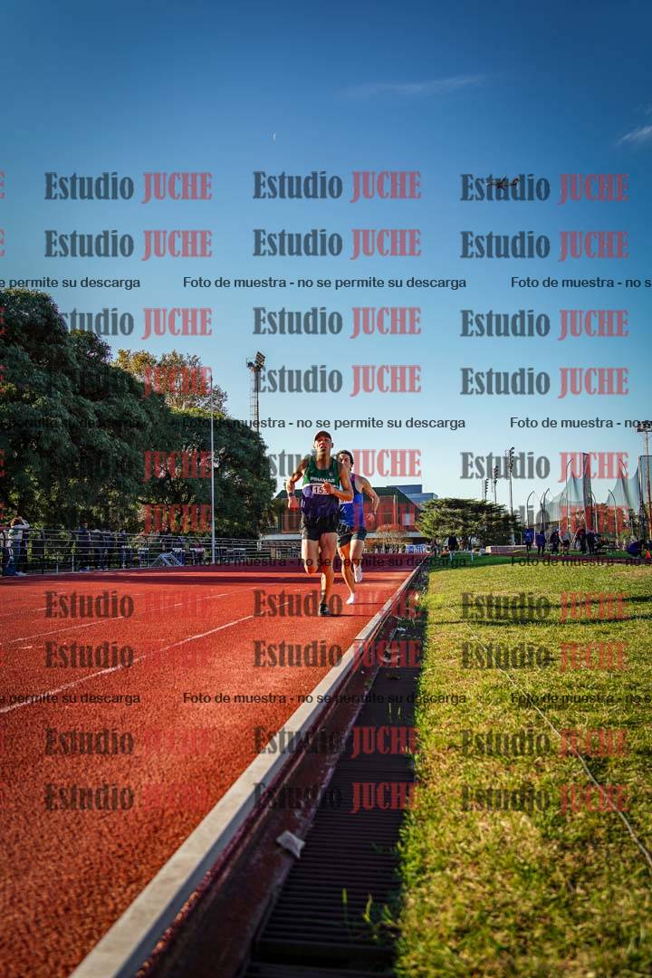 Fotos de los 3000 m llanos de varones