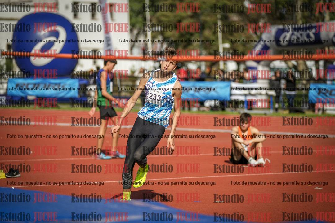 Fotos del salto en alto de varones