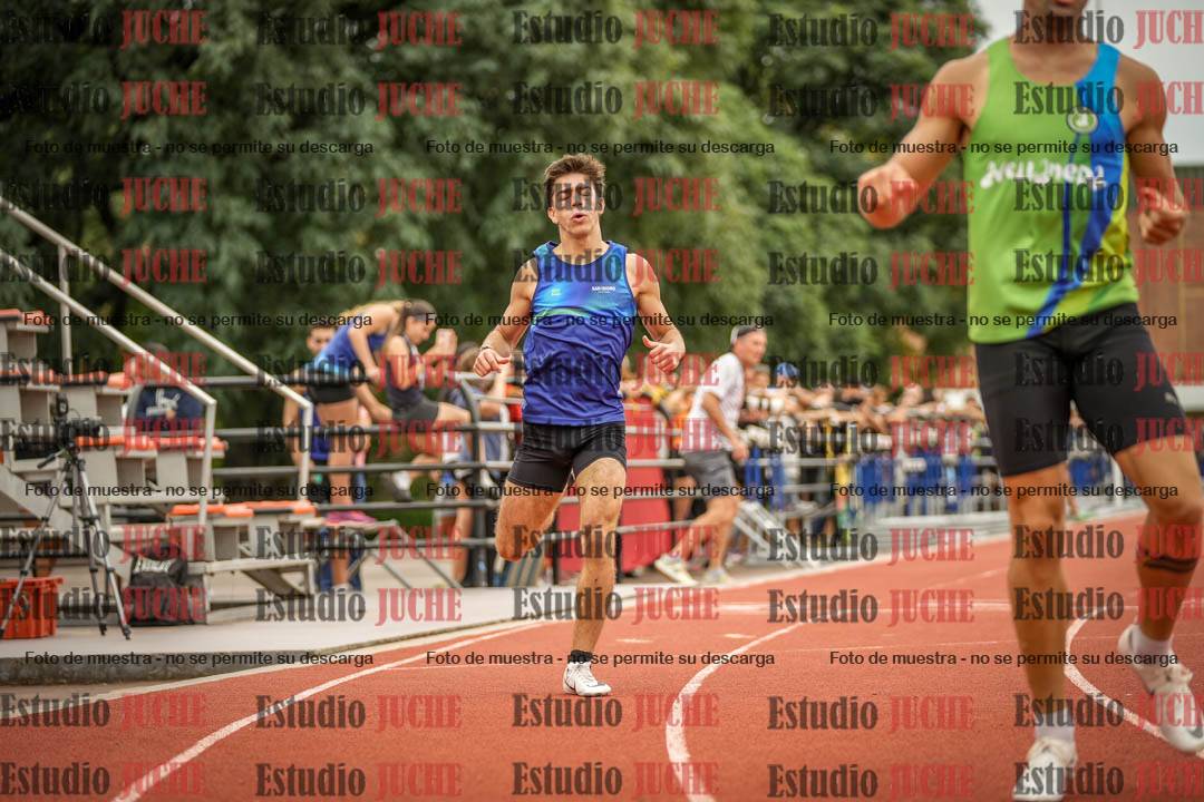 Fotos de los 400 m llanos de varones