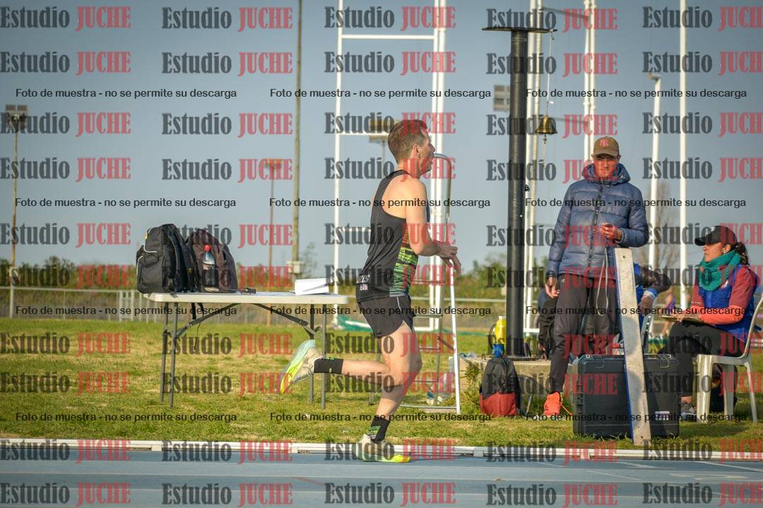 Fotos de los 3000 m llanos de varones