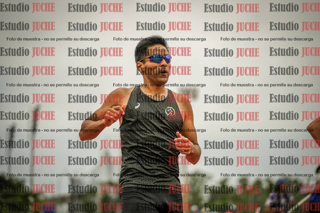 Fotos de los 400 m llanos de varones