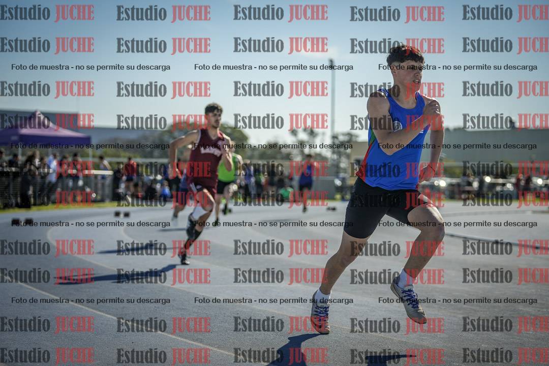 Fotos de los 400 m llanos de varones