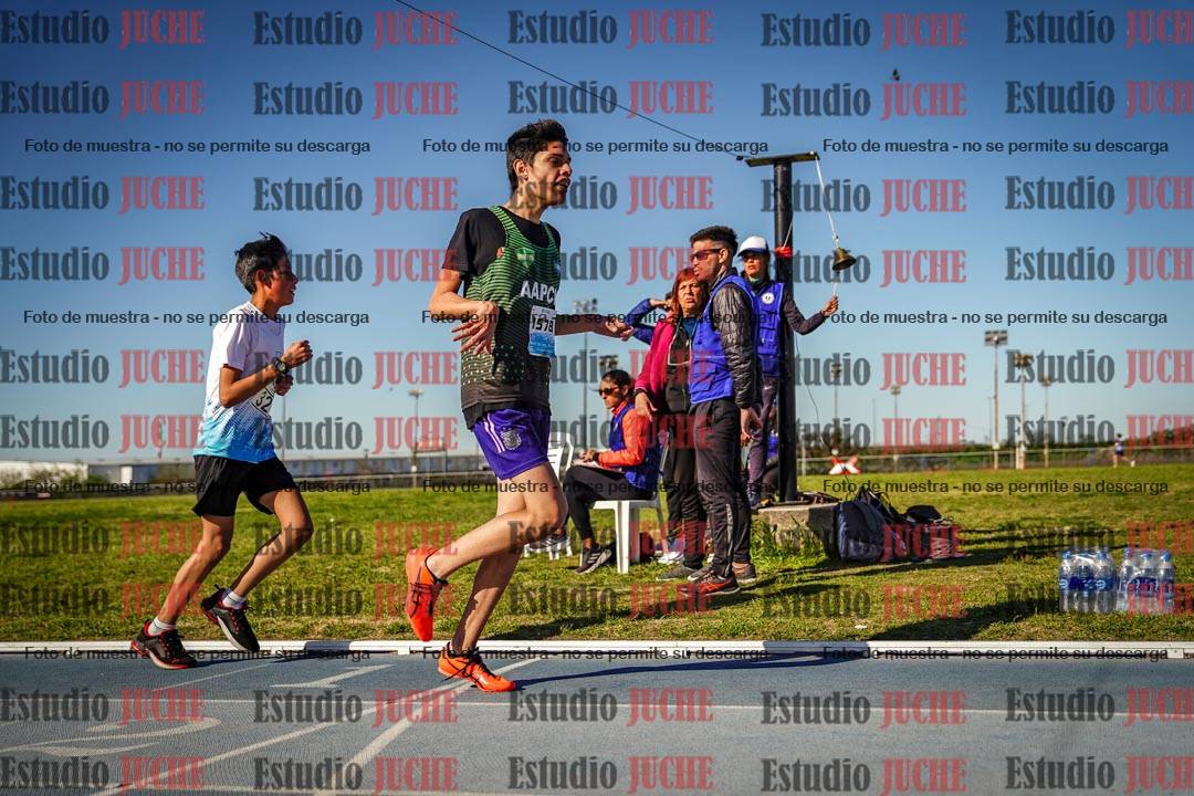 Fotos de los 2000 m llanos de varones