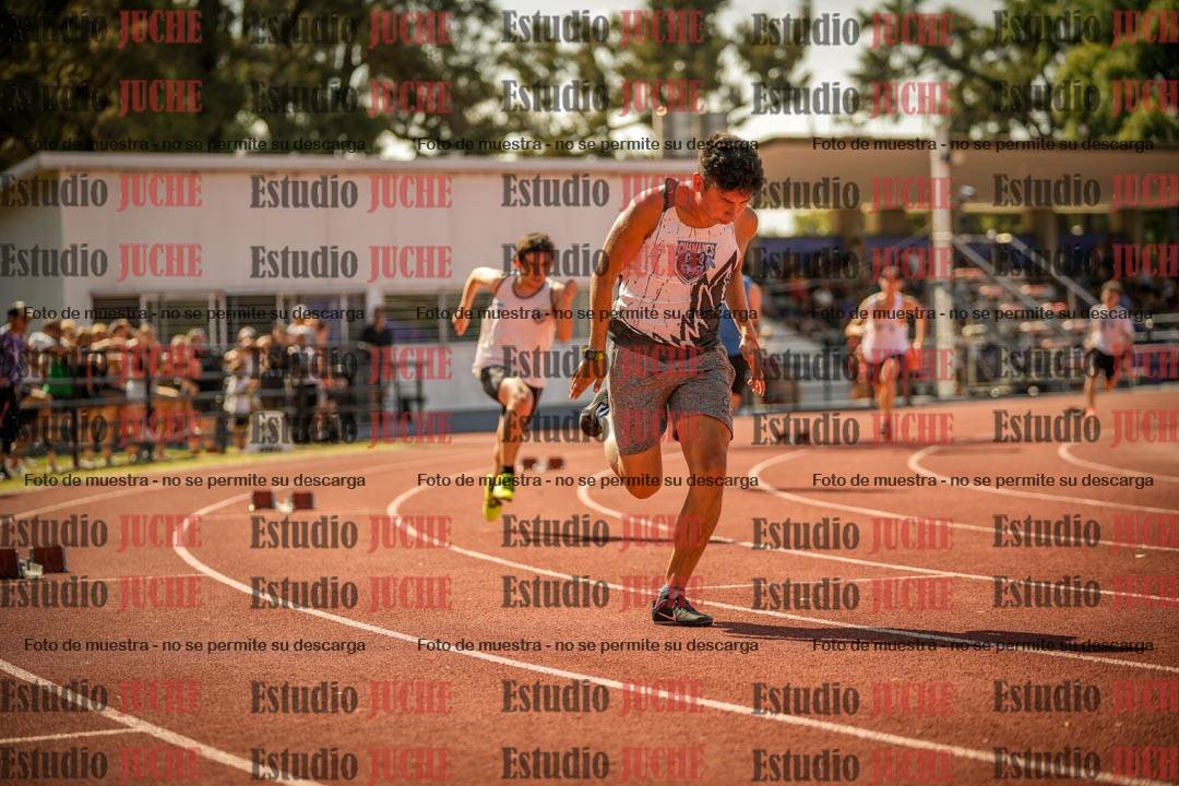 Fotos de los 400 m llanos de varones