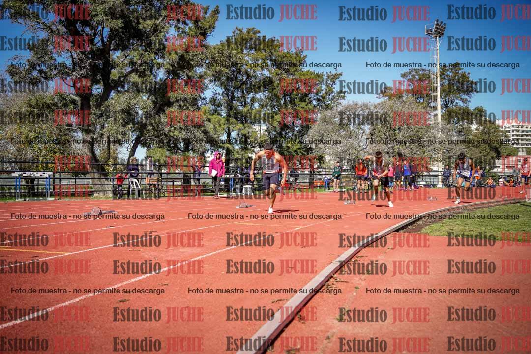 Fotos de los 200 m llanos de varones