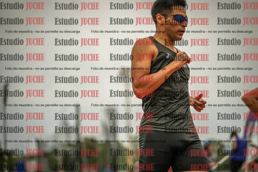 Fotos de los 400 m llanos de varones