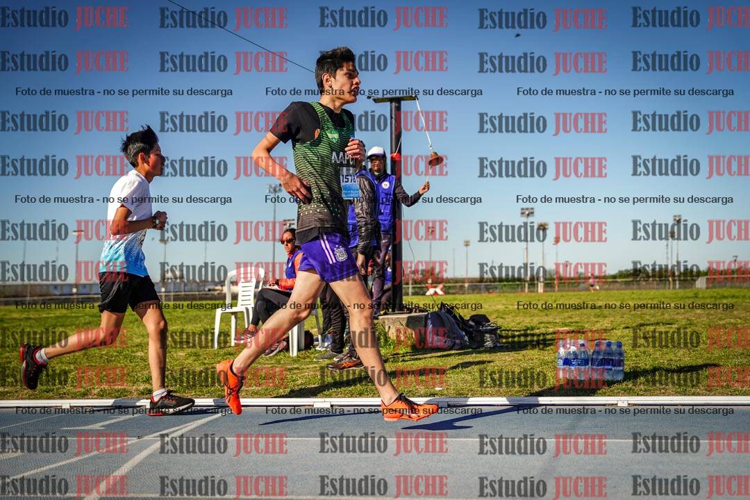 Fotos de los 2000 m llanos de varones