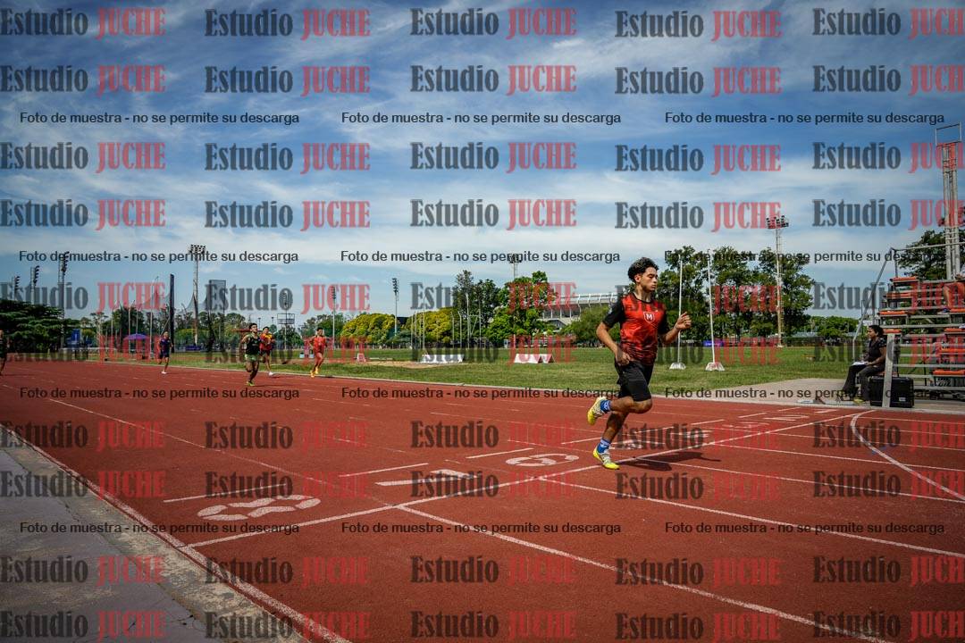 Fotos de los 400 m llanos de varones