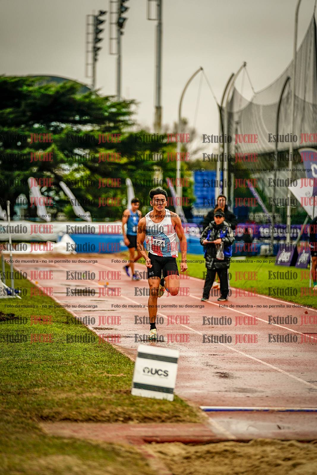 Fotos del salto en largo de varones - decatlón 2
