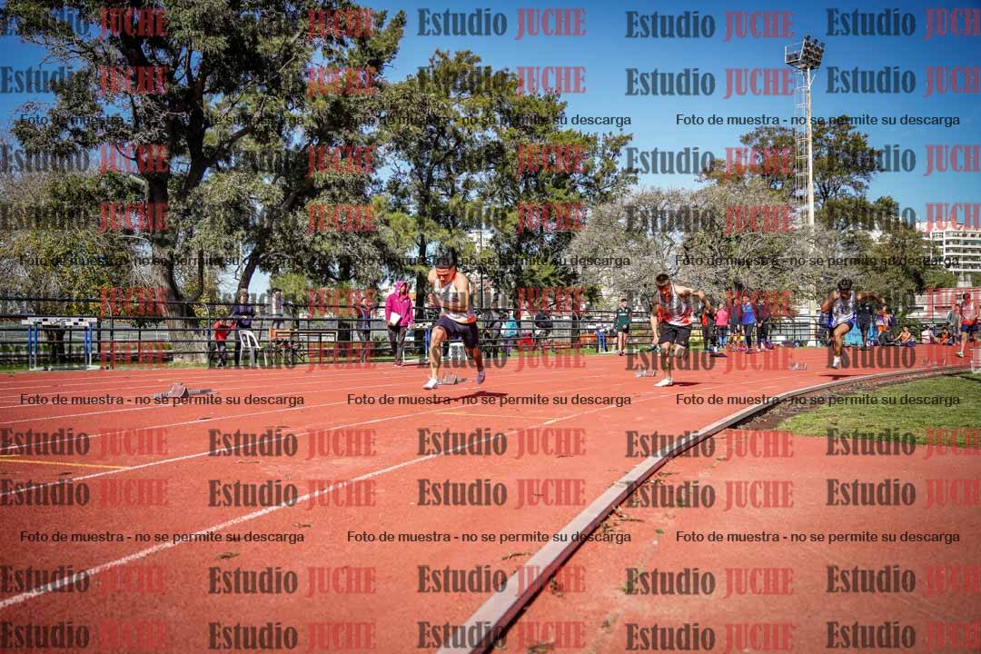 Fotos de los 200 m llanos de varones