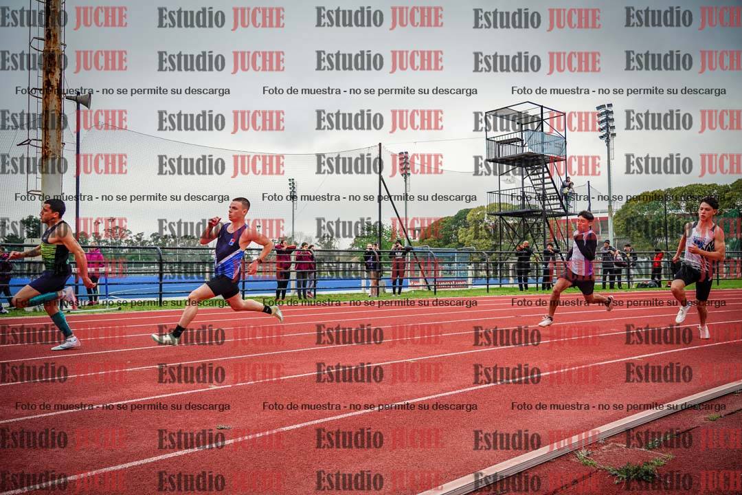 Fotos de los 200 m llanos de varones