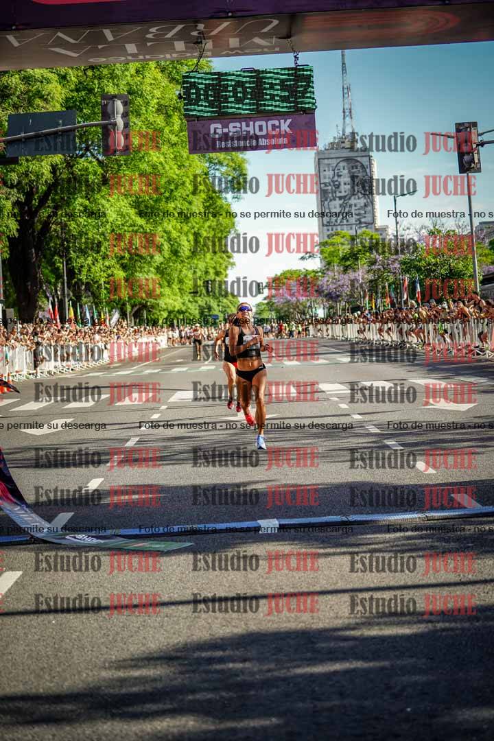 Fotos de la llegada - categoría ÉLITE FEMENINA