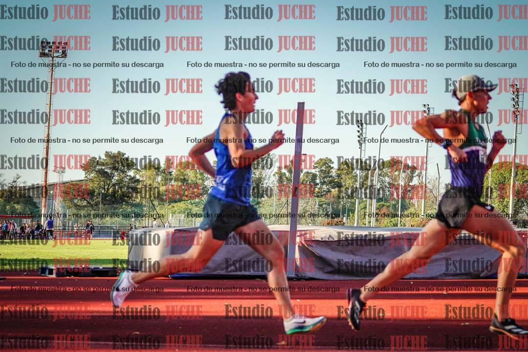 Fotos de los 3000 m llanos de varones