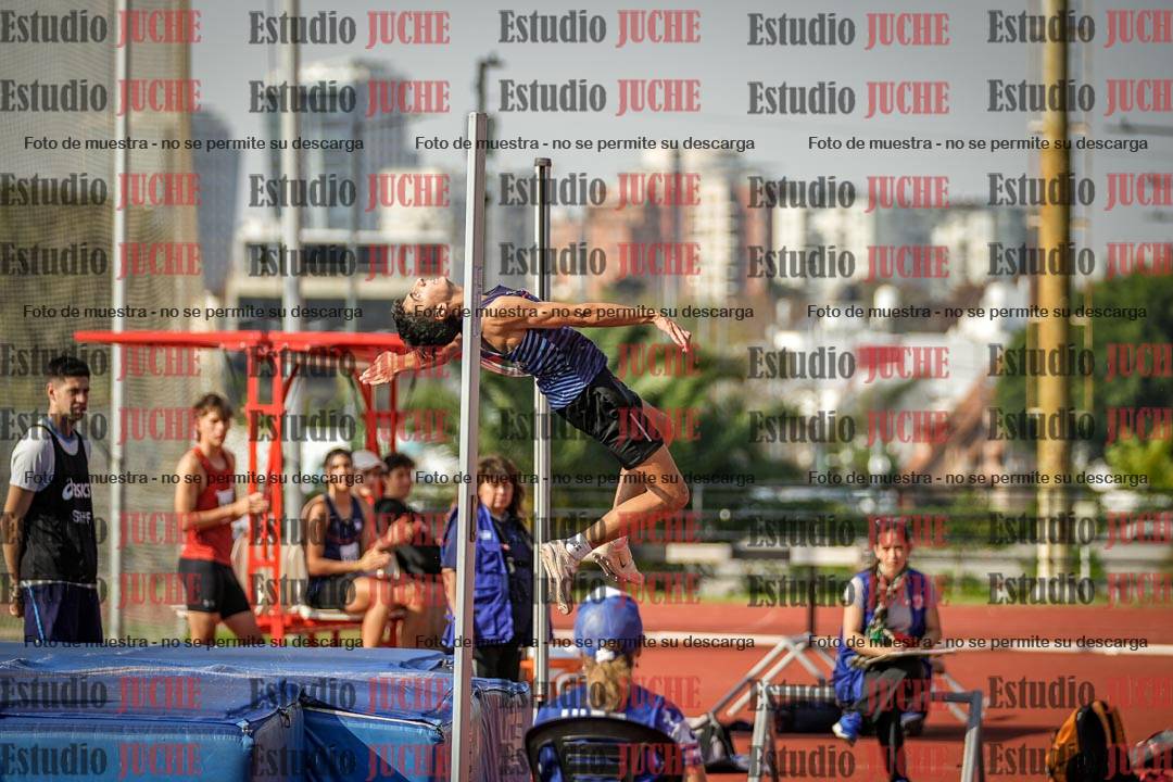 Fotos del salto en alto de varones