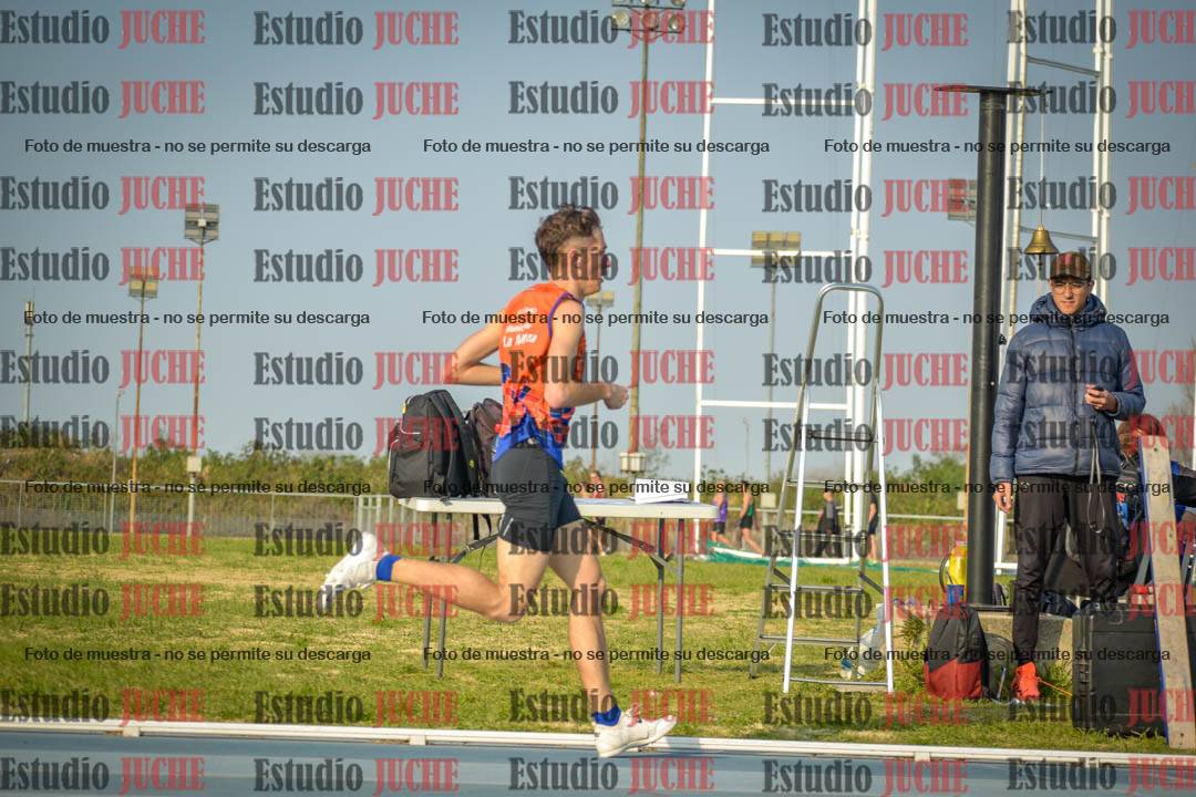 Fotos de los 3000 m llanos de varones