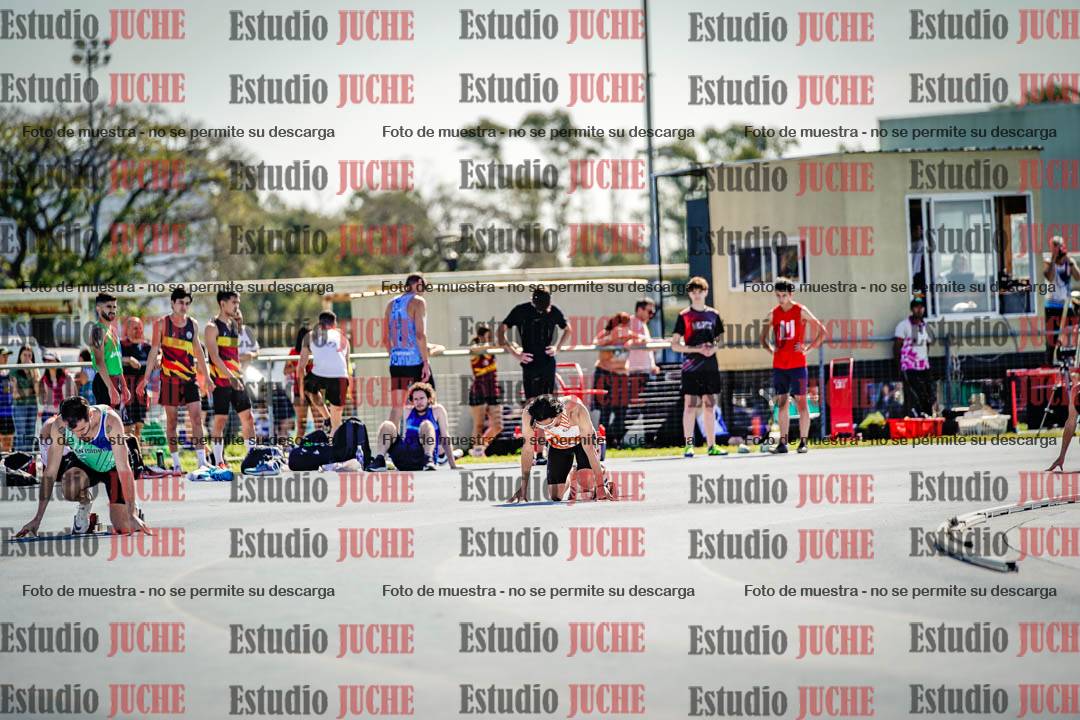Fotos de los 400 m llanos de varones