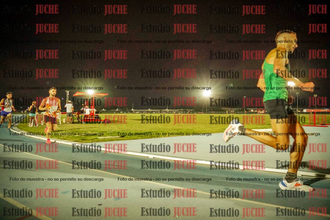 Fotos de los 3000 m llanos de varones