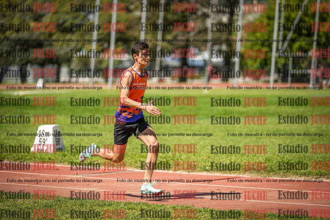 Fotos del salto en largo de varones - (incluye octatlón)